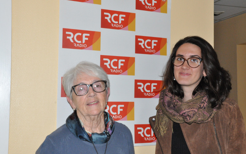 Marie-Jeanne Lavigne vice-présidente du comité et responsable des échanges avec la ville de Bury et Enora Bétaux, chargée de projets relations internationales au comité