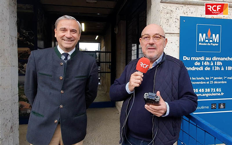 En direct de chez vous - Musée du papier